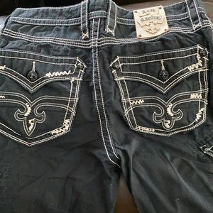 Black white light weight shorts